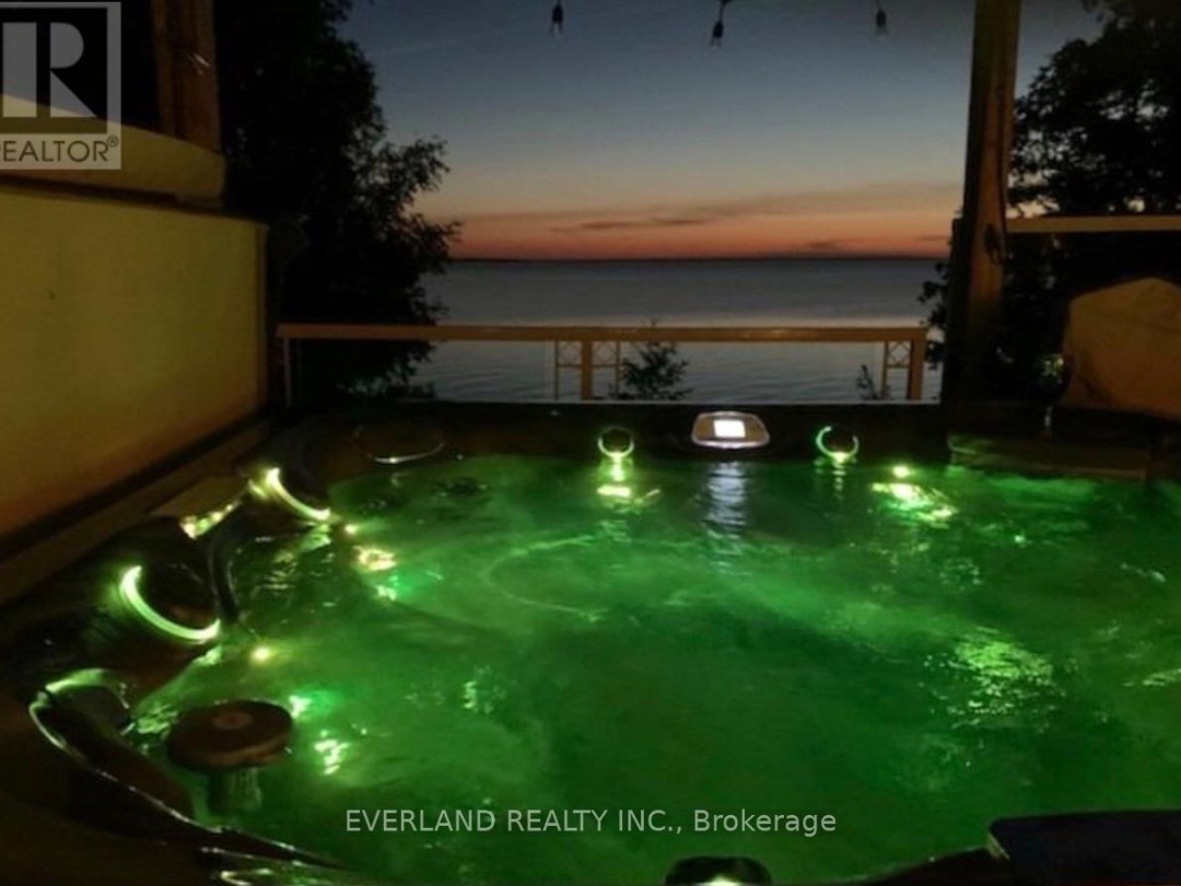24940 THORAH PARK BOULEVARD, Lake Simcoe