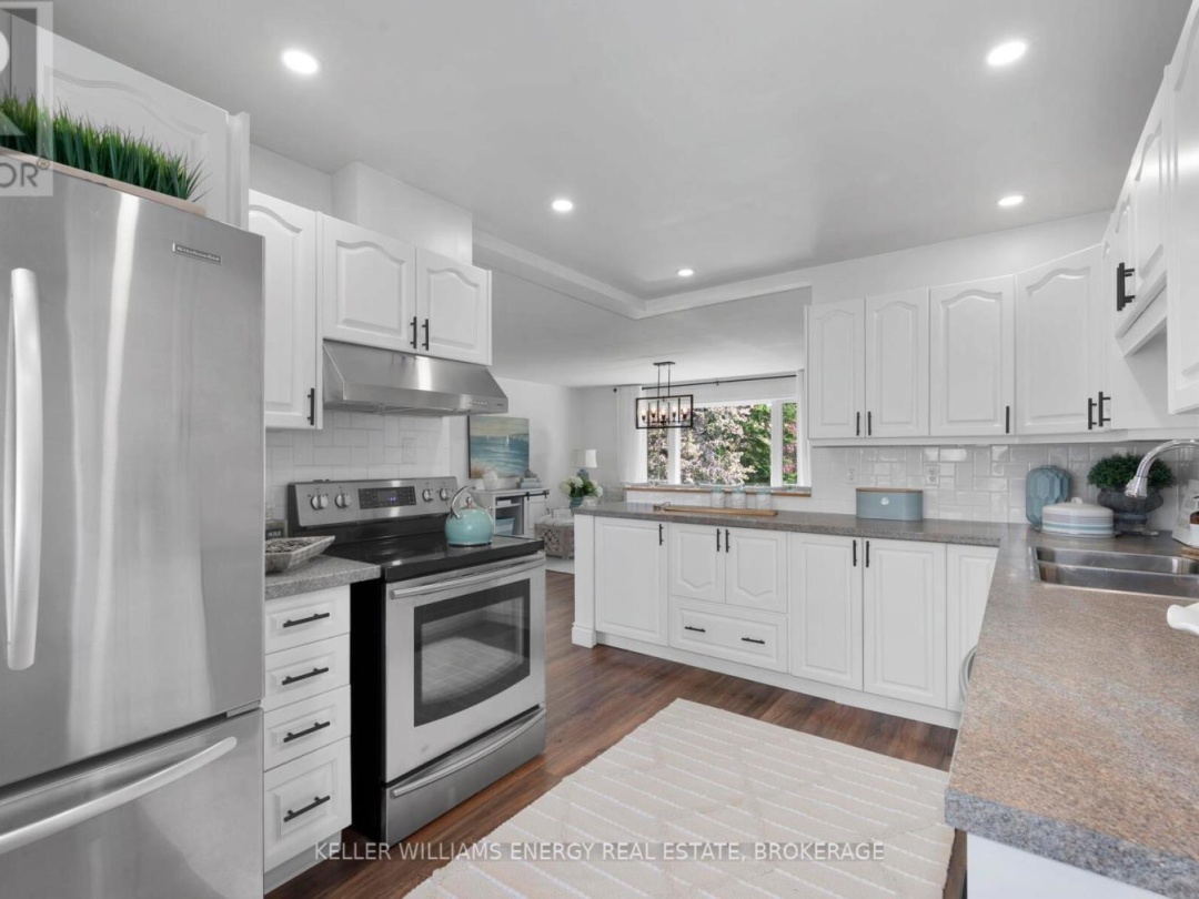 456 County Road 46, Kawartha Lakes (Mariposa)
