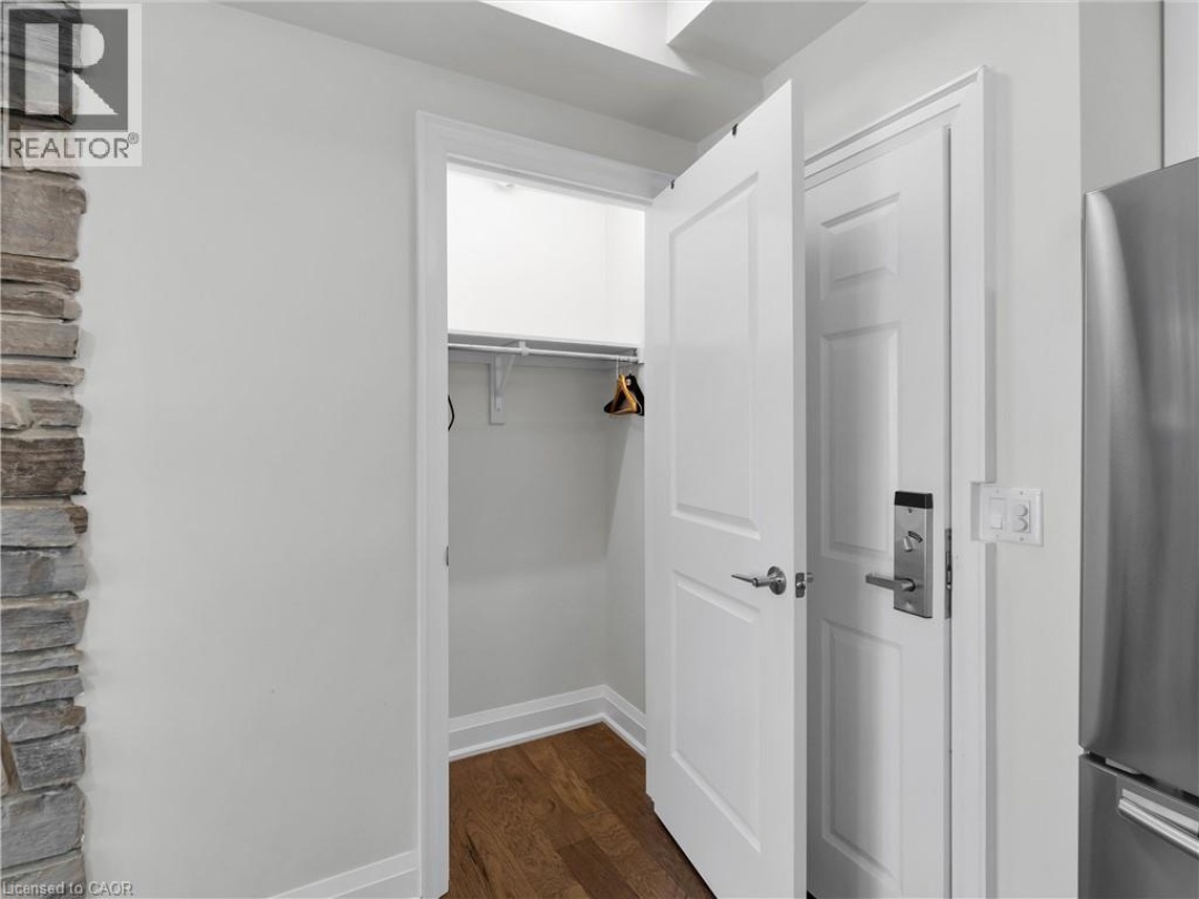 1869 MUSKOKA 118 Road W Unit# BTW-101, Lake Muskoka