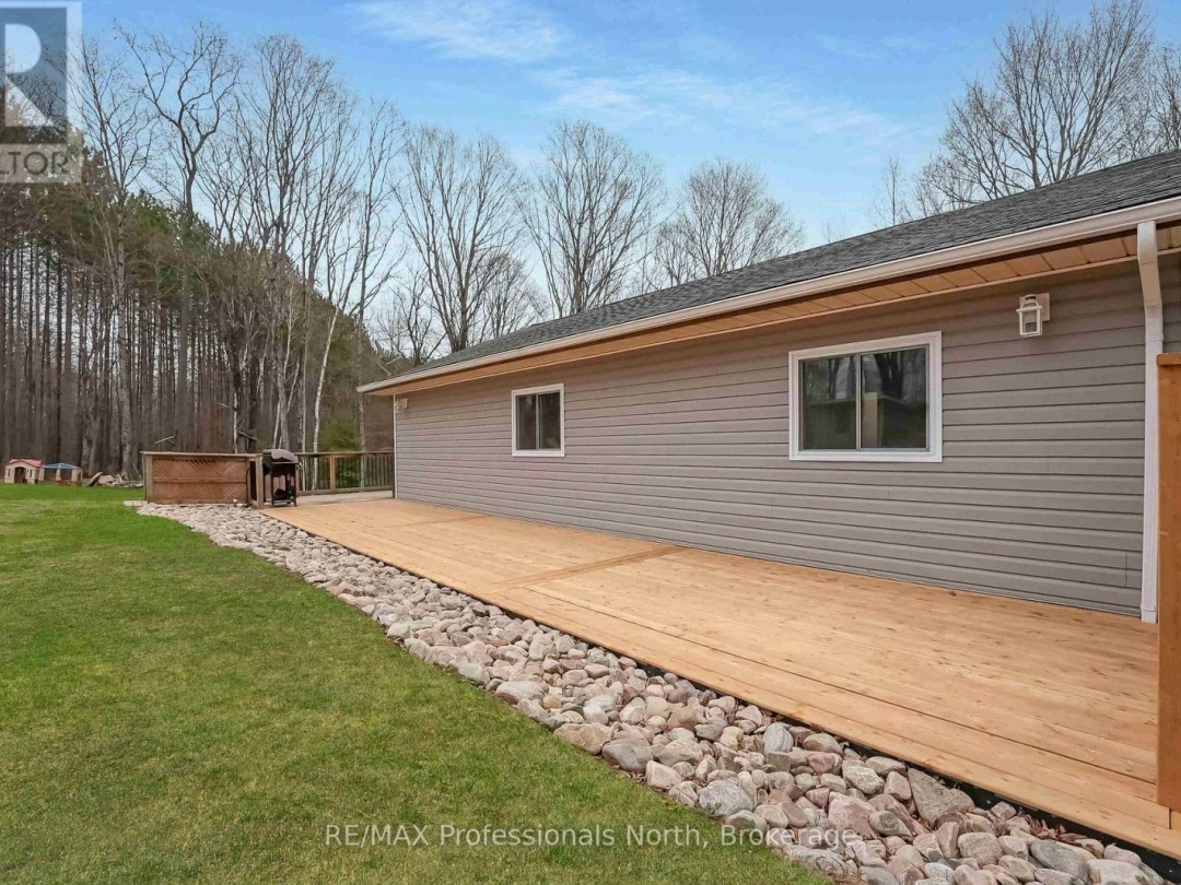 1310 ALEXANDER ROAD, Minden Hills (Minden)