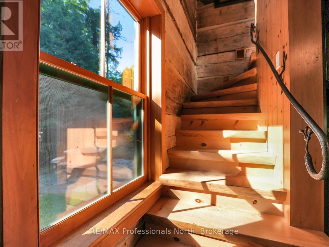 2682 WILKINSON ROAD, Kennisis Lake
