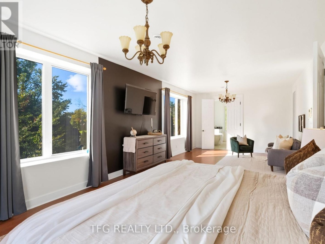 165 BAYSHORE DRIVE, 