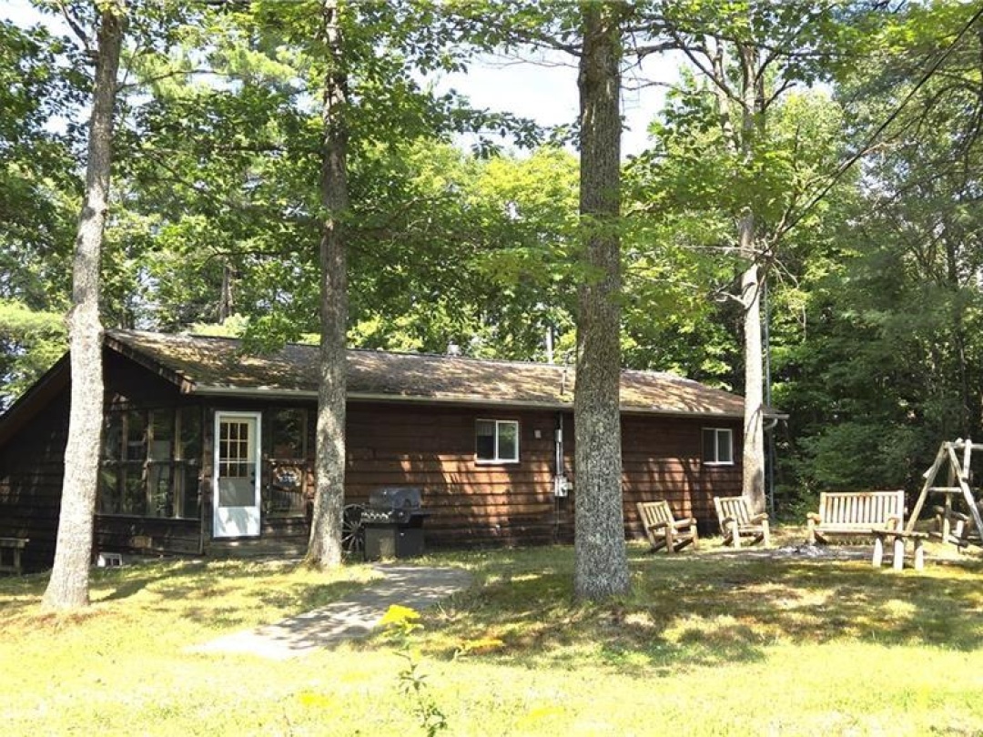 33 Houston Lane, Otter Lake