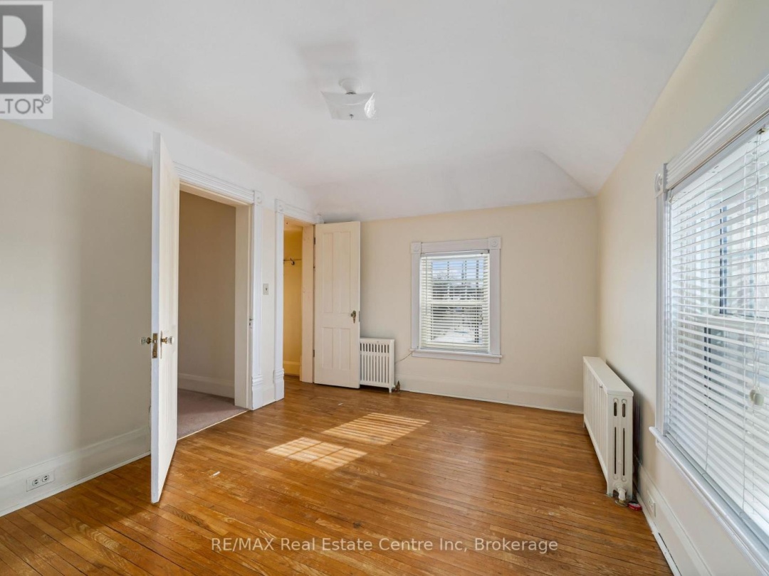 24 LINDSAY STREET, Kawartha Lakes (Fenelon Falls)