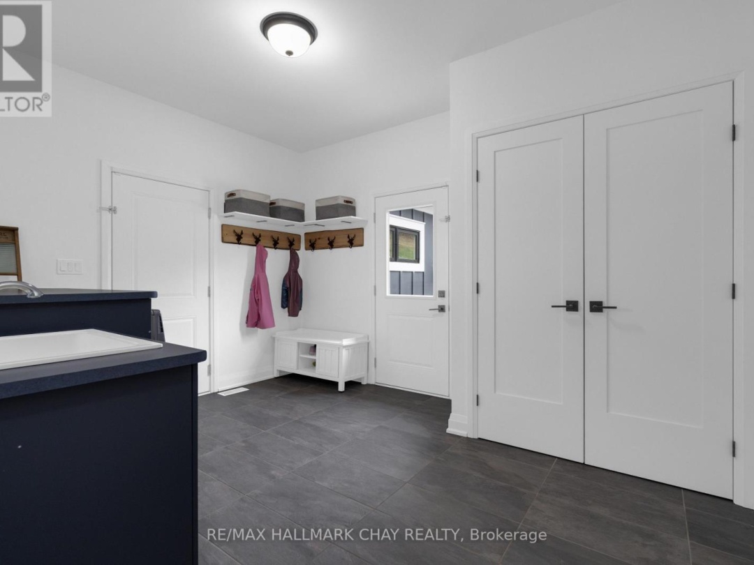 41 THOROUGHBRED DRIVE, Oro-Medonte