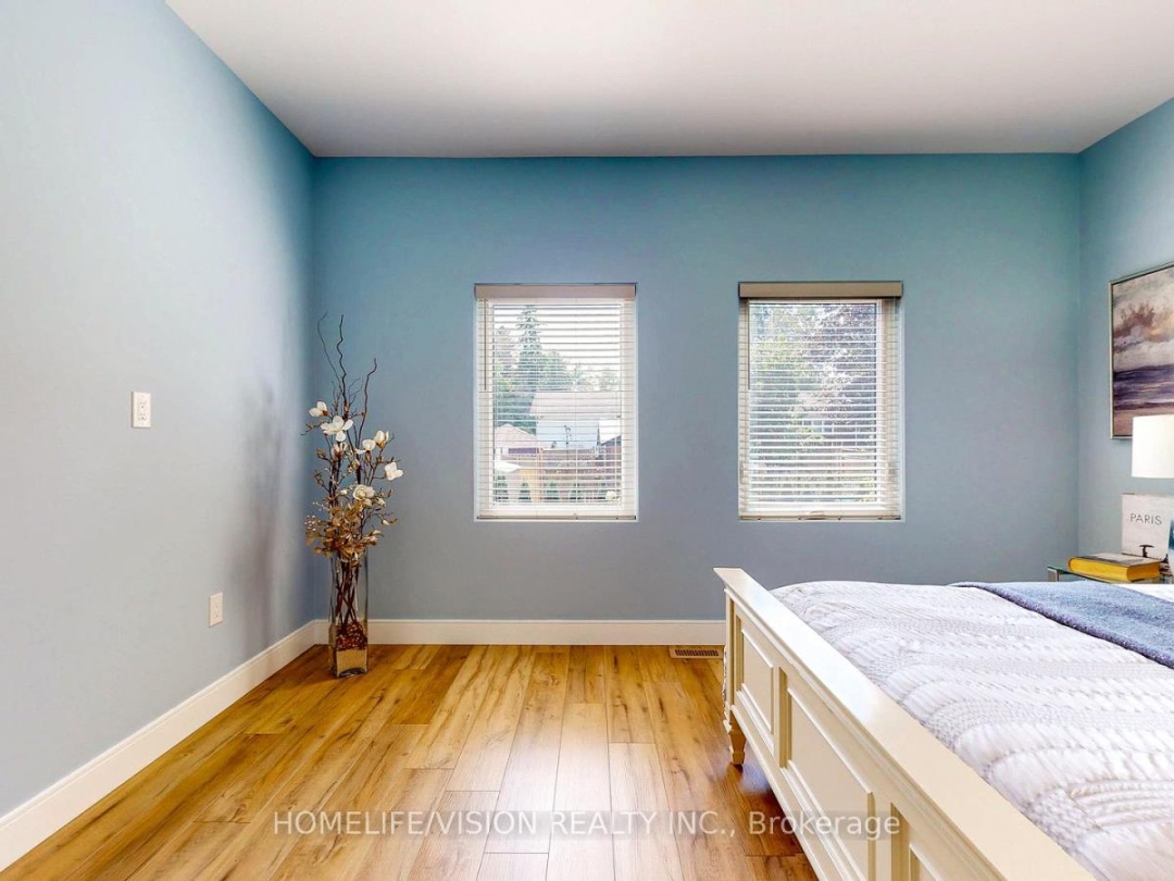 740 MIDLAND AVENUE, Tay (Port McNicoll)