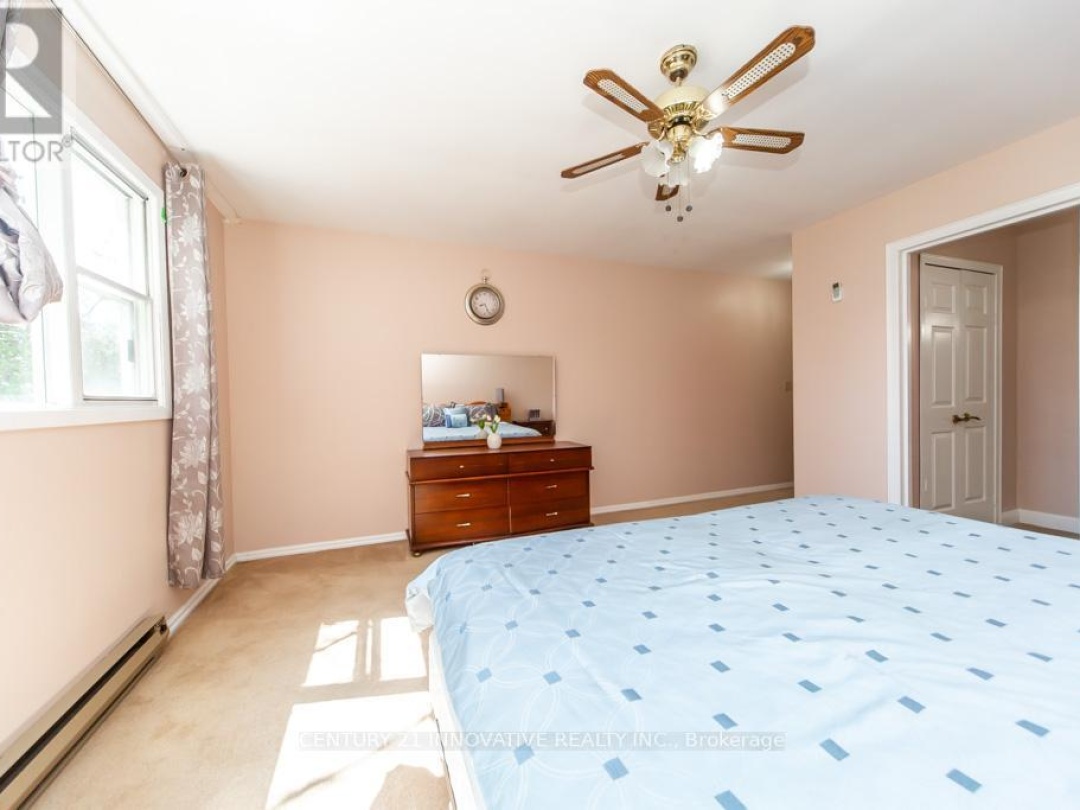 159 MCGUIRE BEACH ROAD, Canal Lake