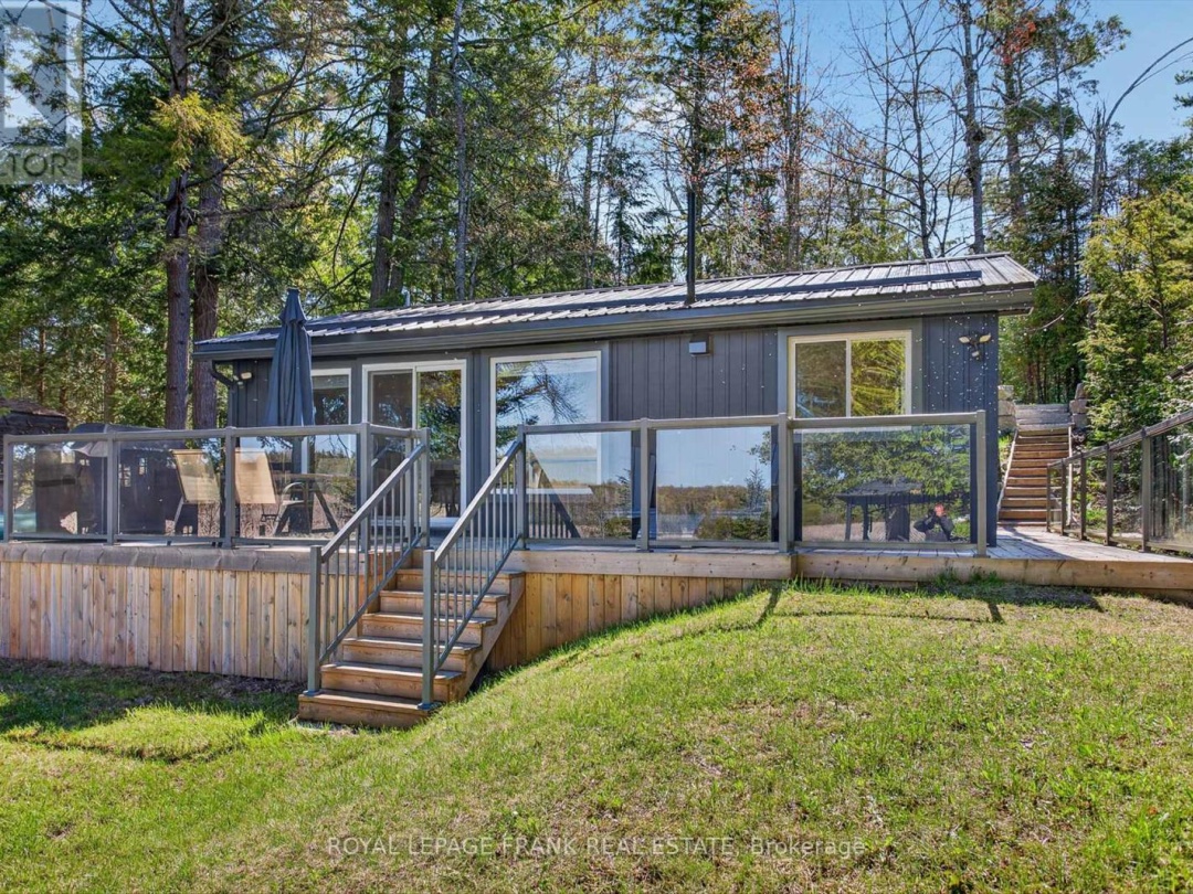 42 SUNSET COURT, Little Bald Lake