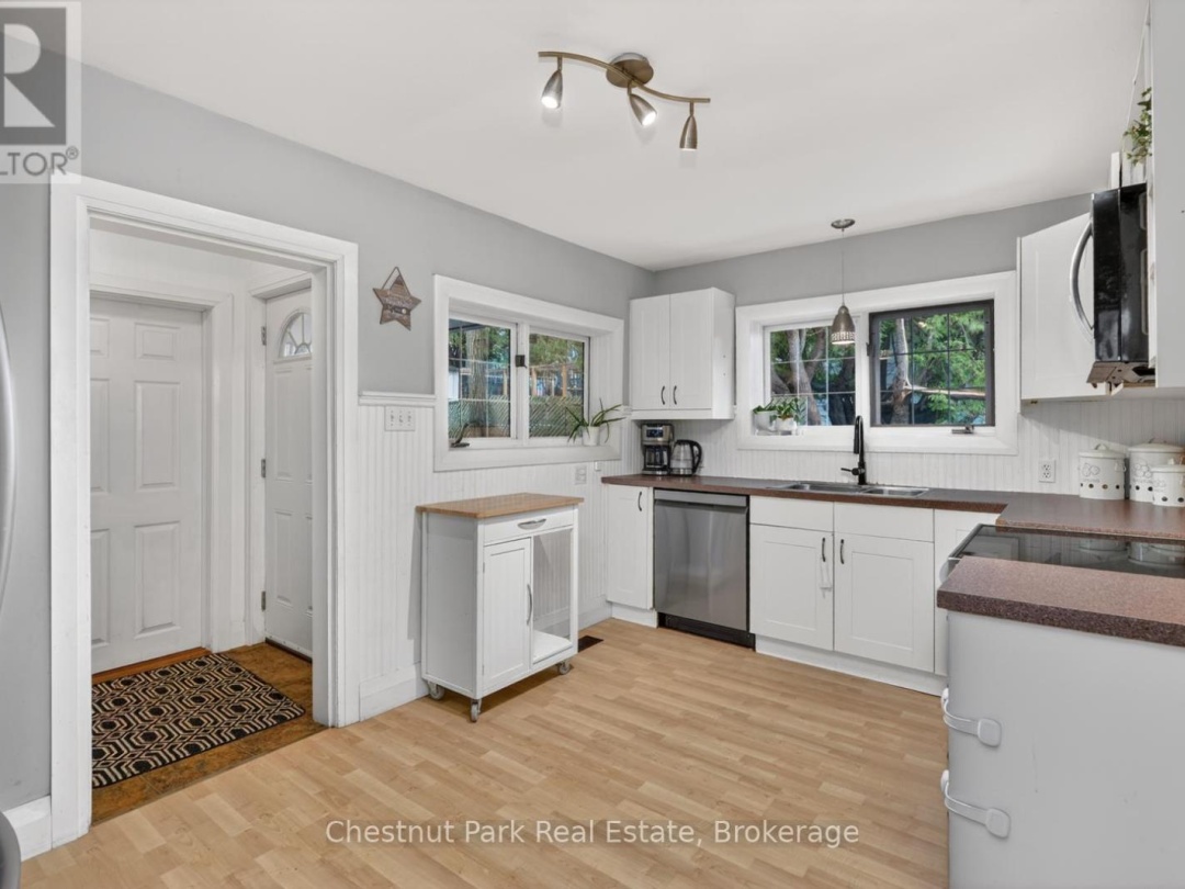 3 CORA STREET E, Huntsville (Chaffey)