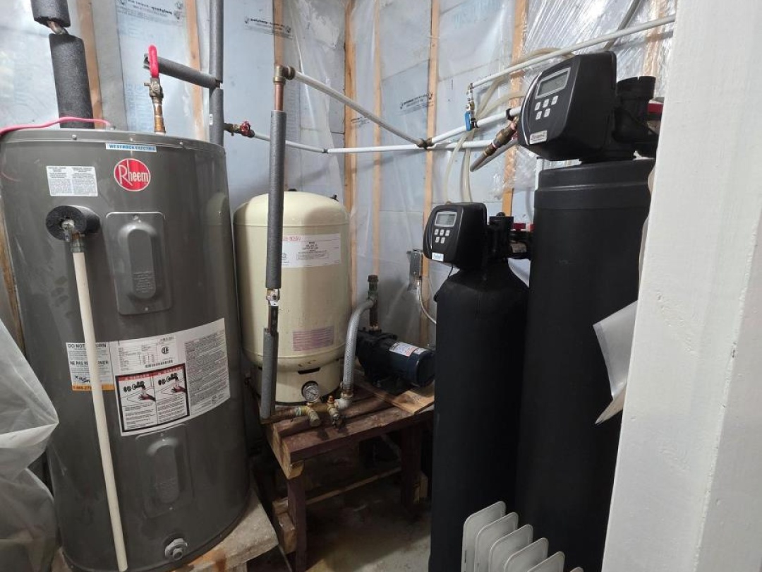 183 MCGUIRE BEACH ROAD, 