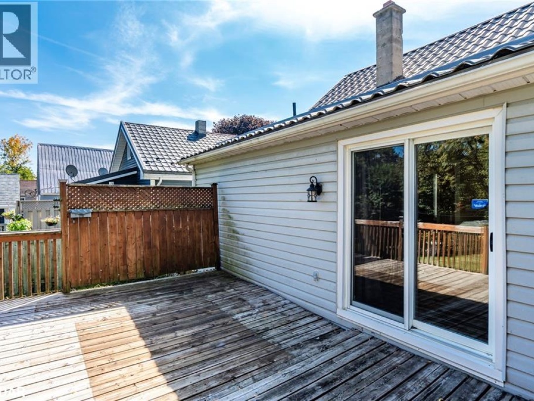 286 MOFFAT Street, 