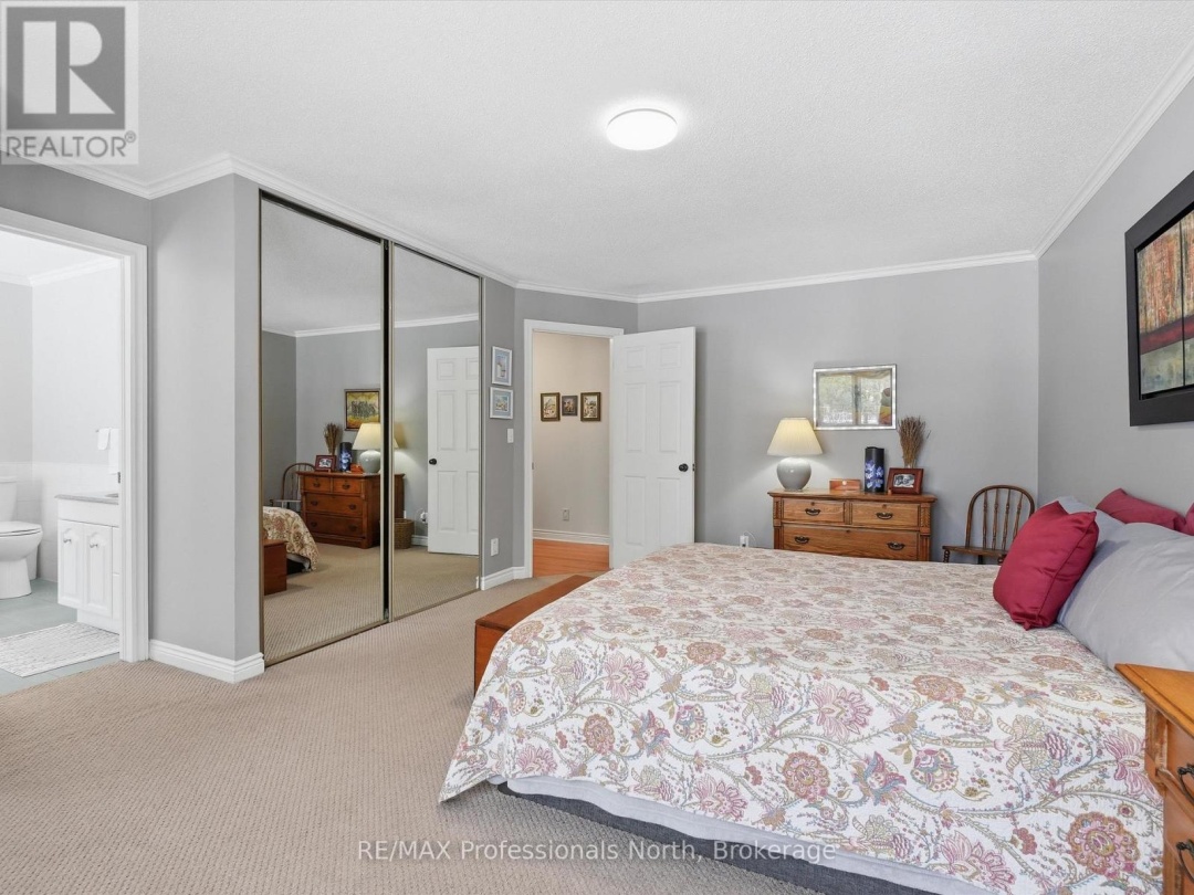 31 THE GRANITE BLUFF, Bracebridge (Macaulay)