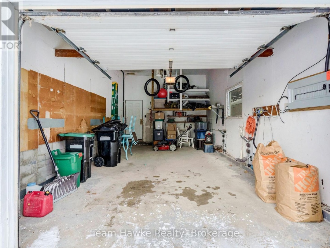 264 KINGFISHER AVENUE, 