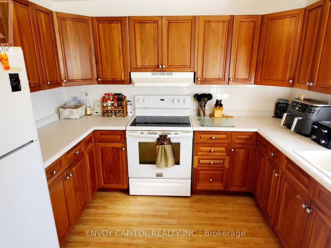 2303 THURSTONIA ROAD, Sturgeon Lake