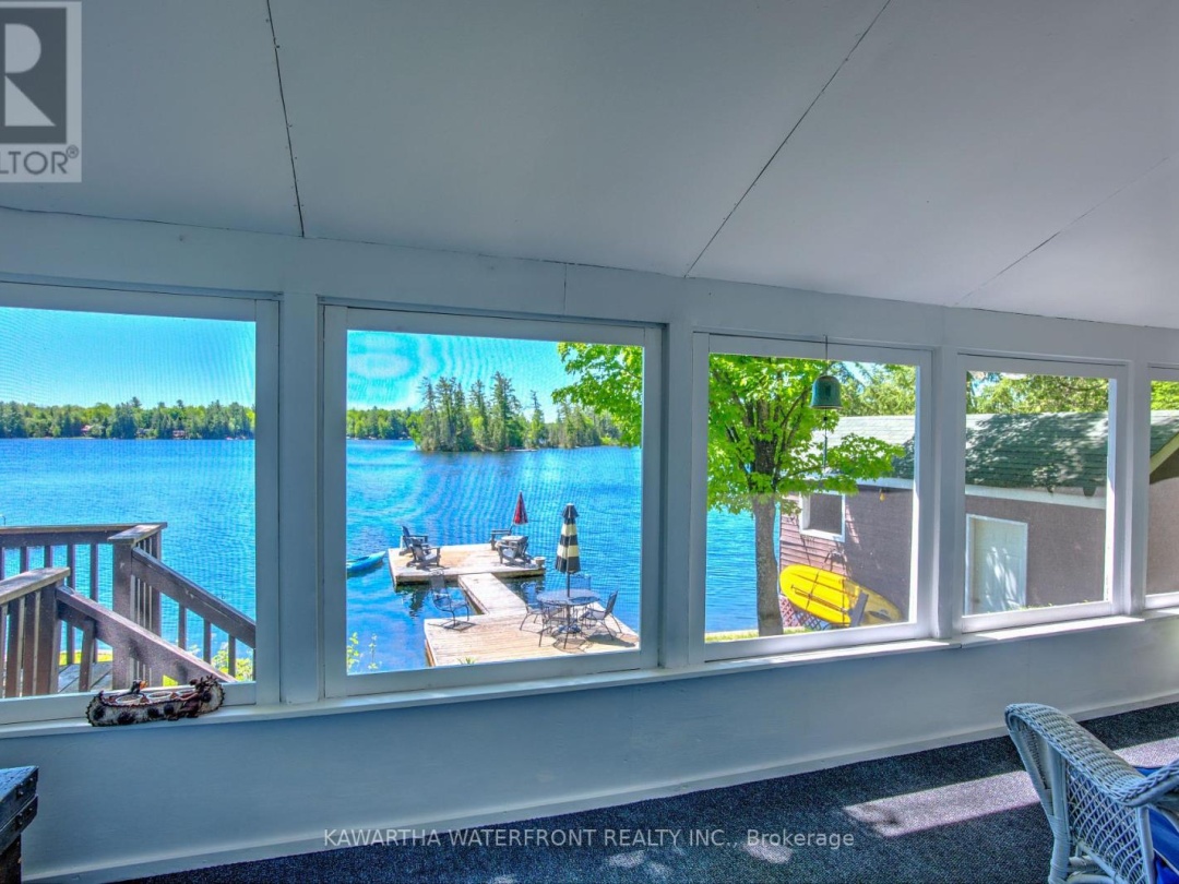 93 West Clear Bay Road, Crystal Lake