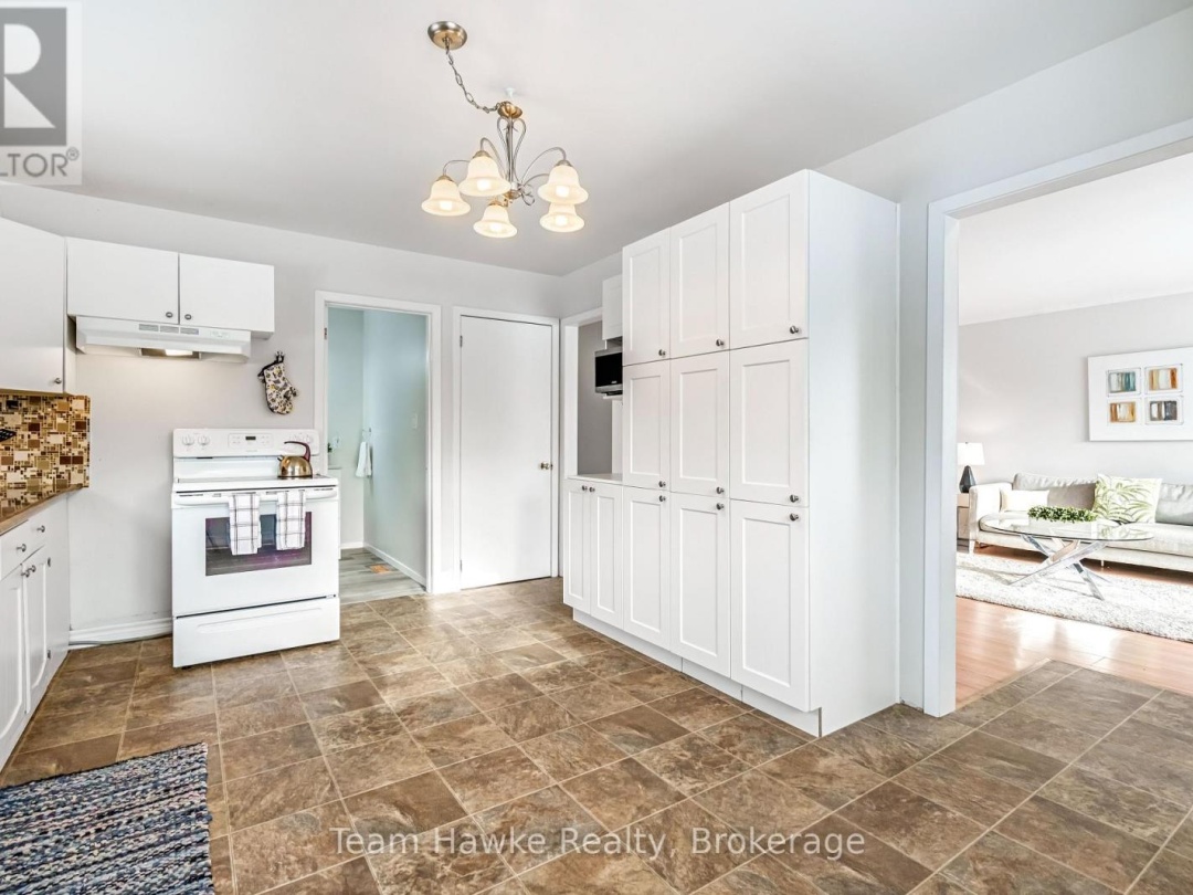 264 KINGFISHER AVENUE, 