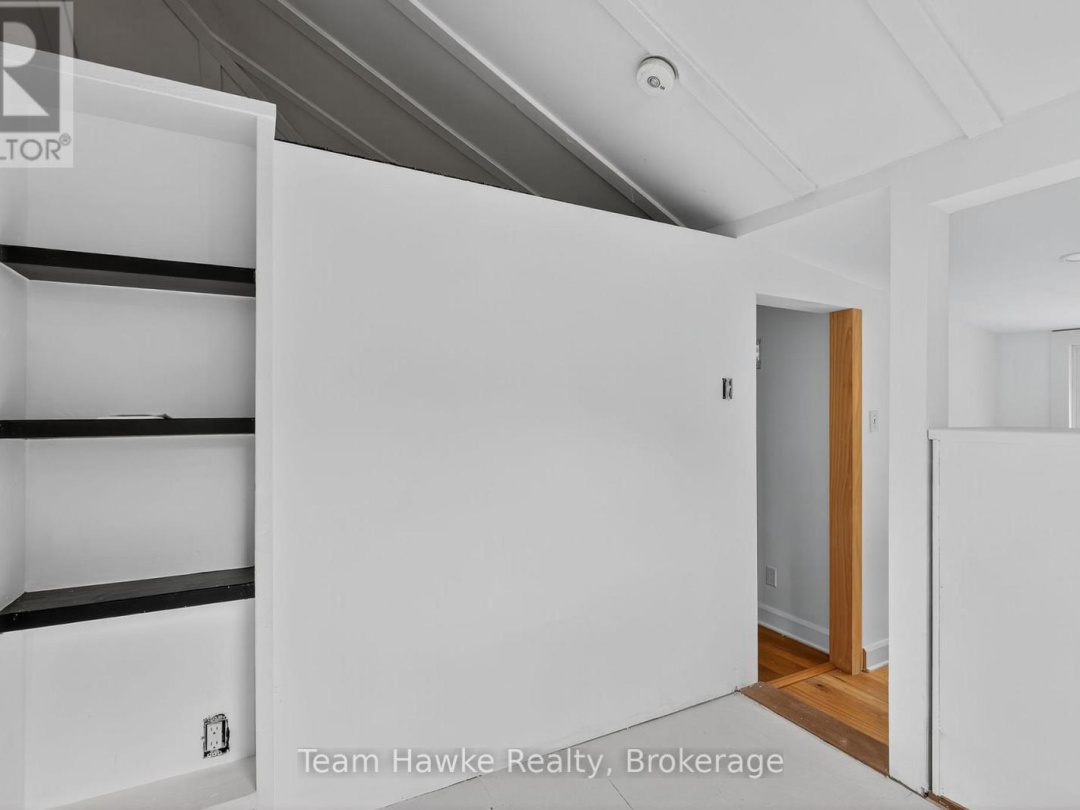 27 EARLDOM BOULEVARD, 