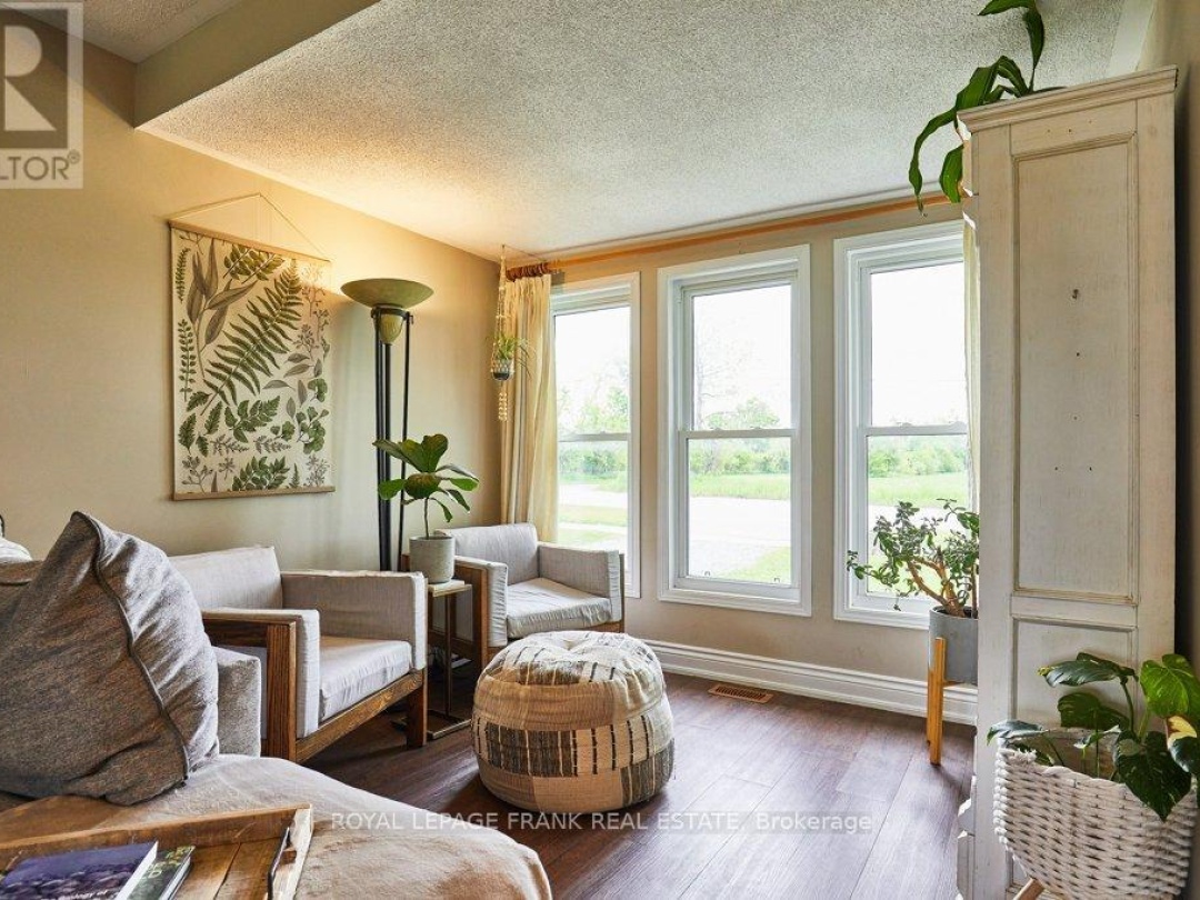 148 KING STREET, Kawartha Lakes (Woodville)