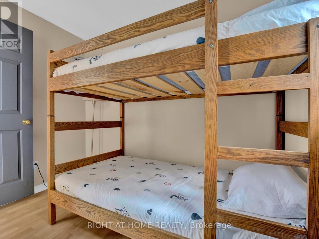 1220 PORTAGE LAKE ROAD, 