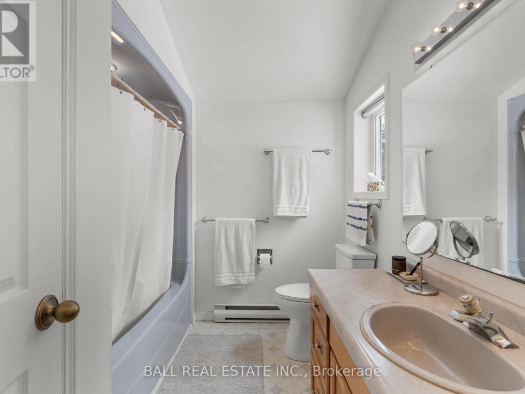 26 CEDAR COURT, Bald Lake Narrows
