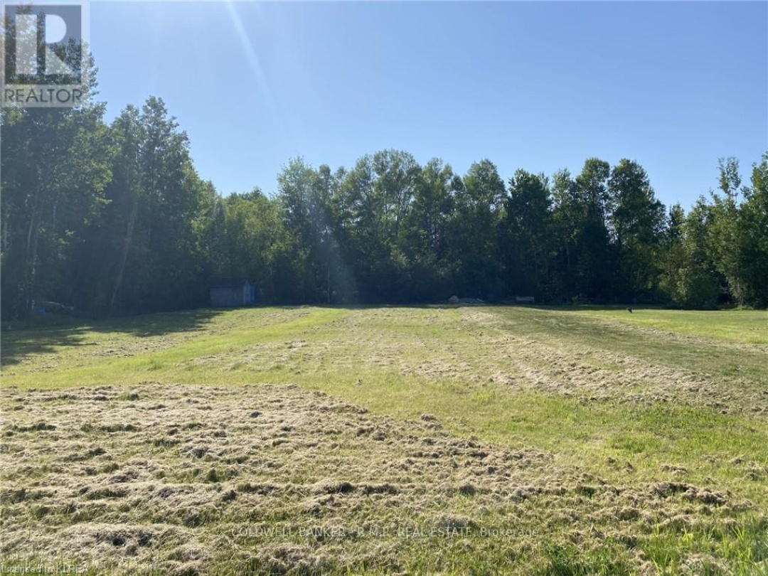 LOT 10 PINEWOOD BOULEVARD, Canal Lake