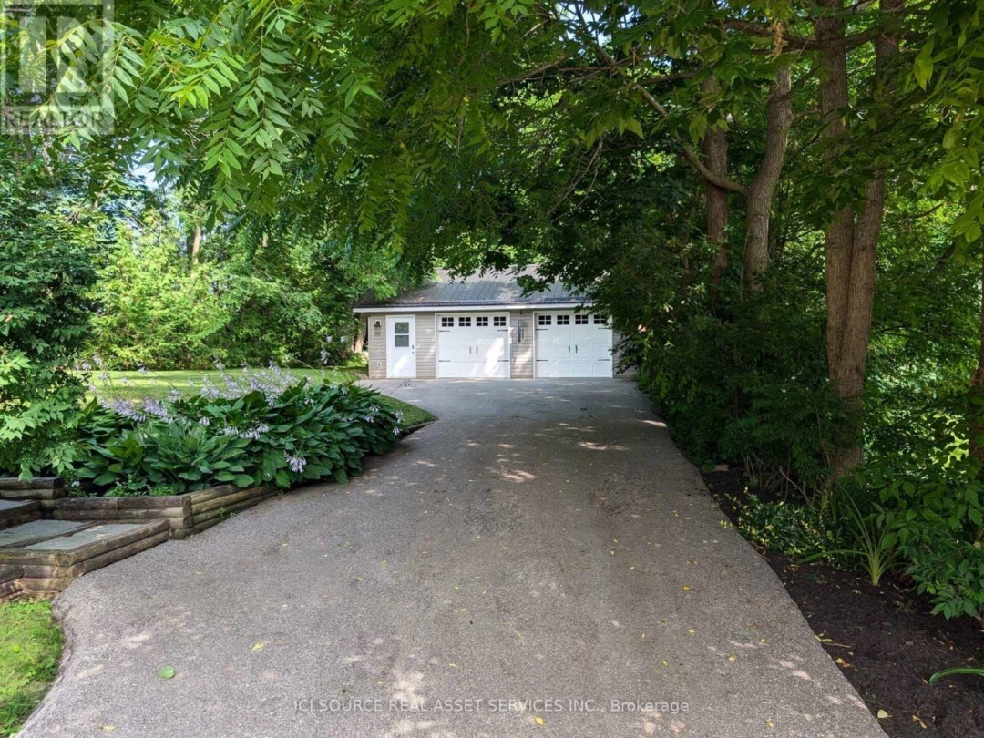 260 COLBORNE STREET W, 