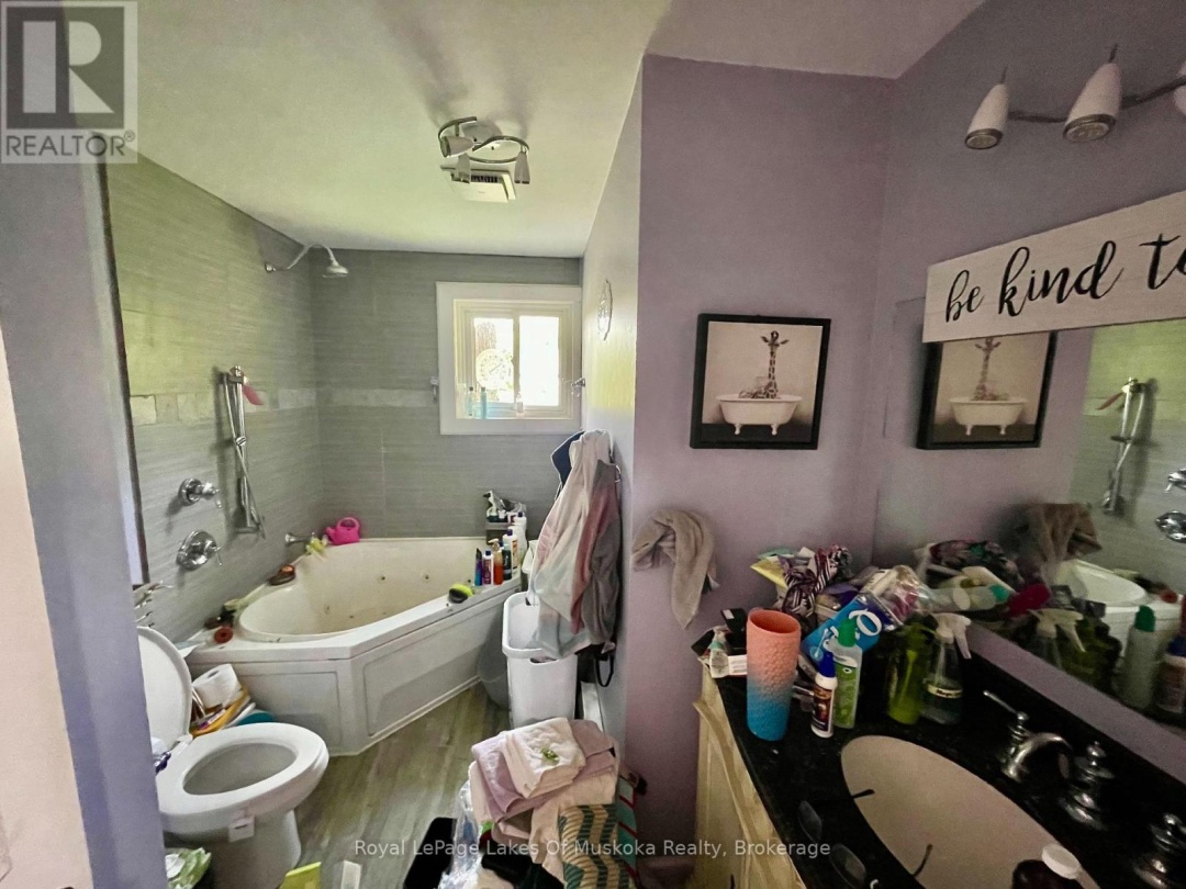 1235 Bonnie Lake Road, Bracebridge (Macaulay)