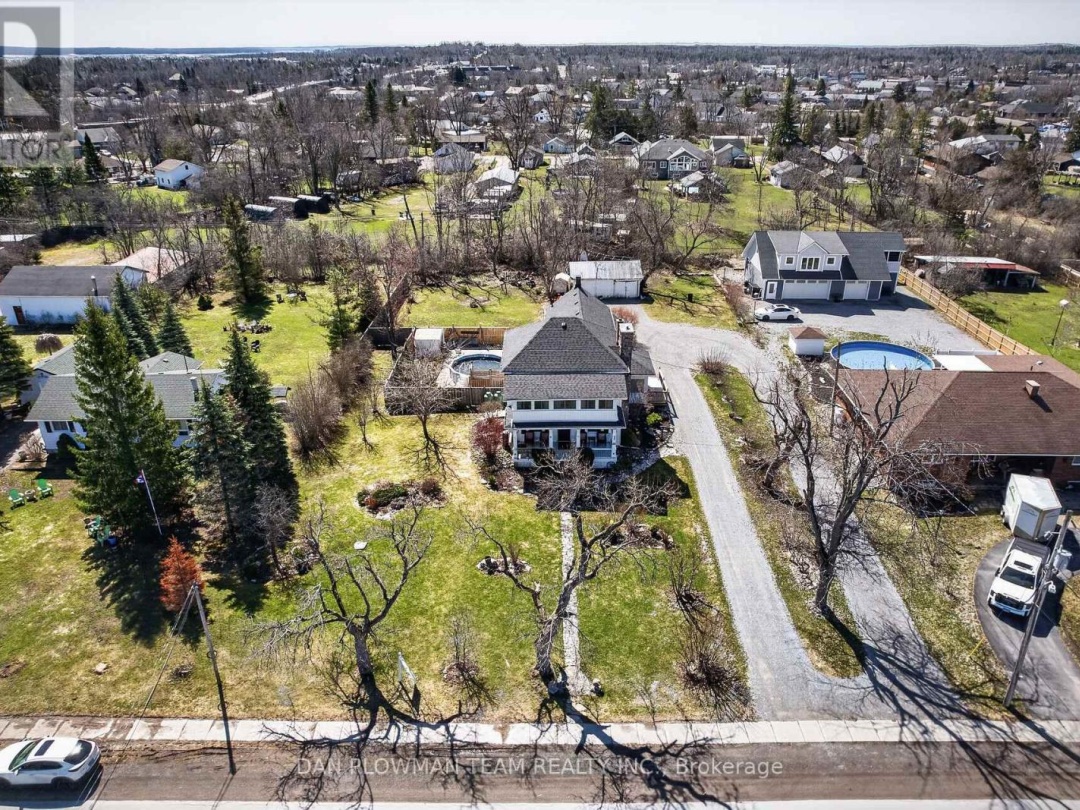 48 DUNN STREET, Kawartha Lakes (Bobcaygeon)