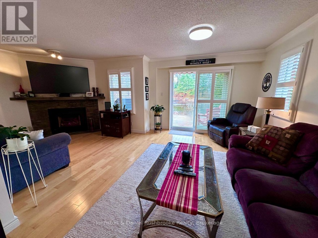 39 SHORELINE DRIVE, Muskoka River