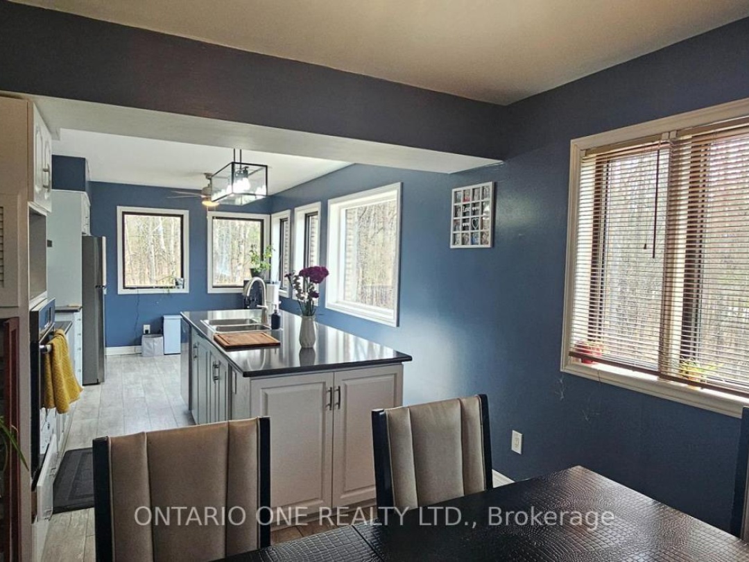 1045 COWBELL LANE, Gravenhurst (Morrison)