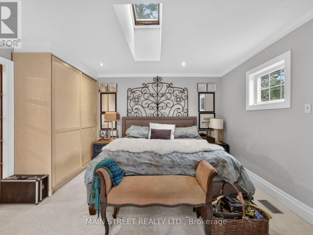 142 CEDAR BEACH ROAD, Lake Simcoe