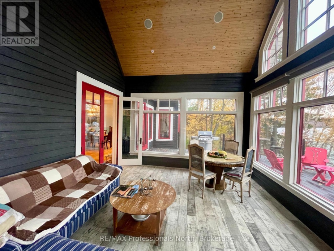 11 TIPPER LANE, 