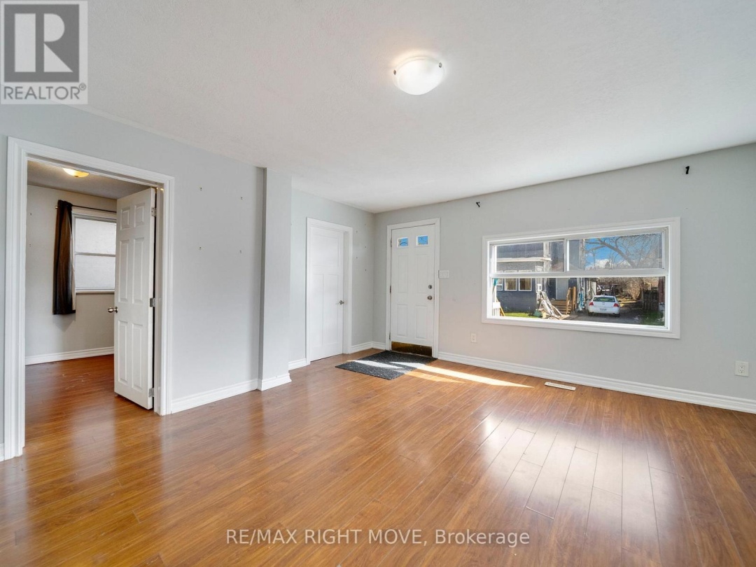 33 ALBERT STREET S, Orillia