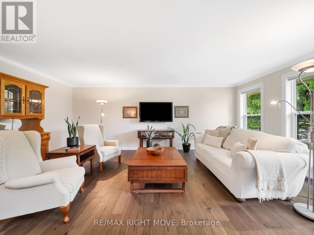 1998 VOYAGEUR CIRCLE, Severn