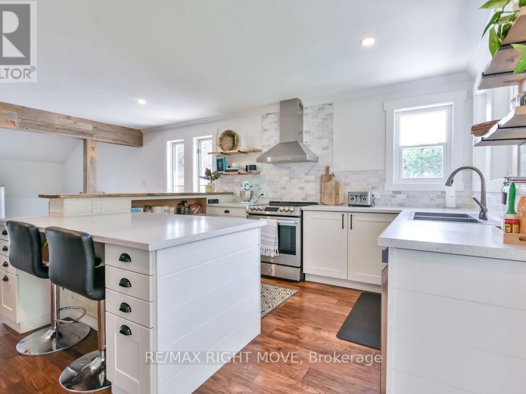 4278 WILSON POINT ROAD N, 