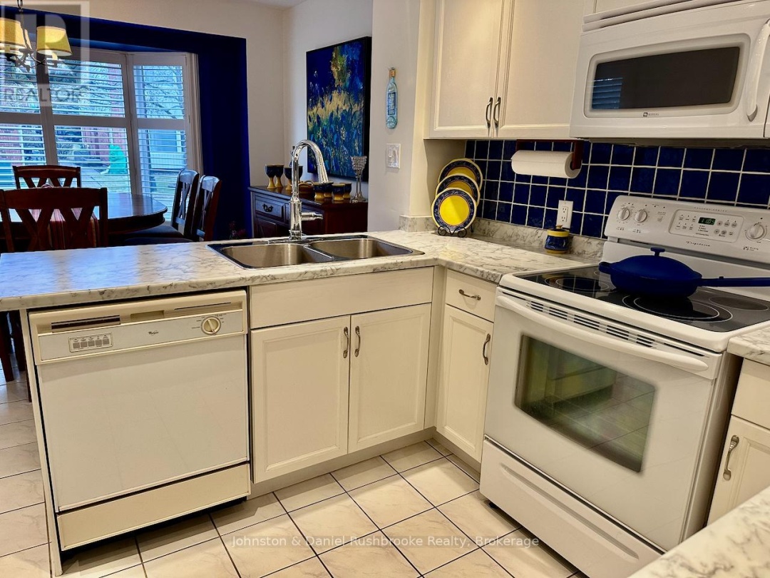 39 SHORELINE DRIVE, Muskoka River