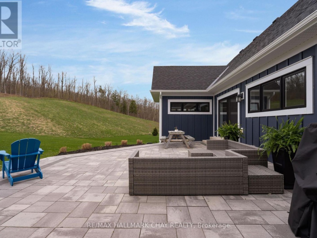 41 THOROUGHBRED DRIVE, Oro-Medonte