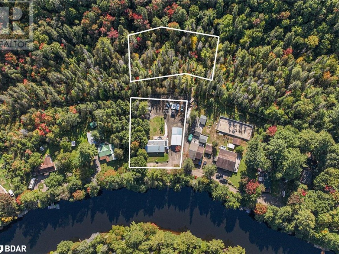 1057 Springdale Shores Road, Muskoka River