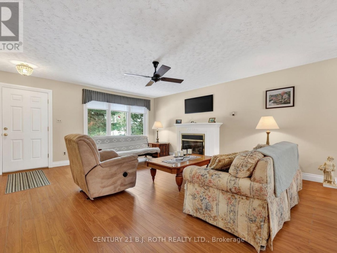 21 TREEWOOD LANE, Kawartha Lakes (Bexley)