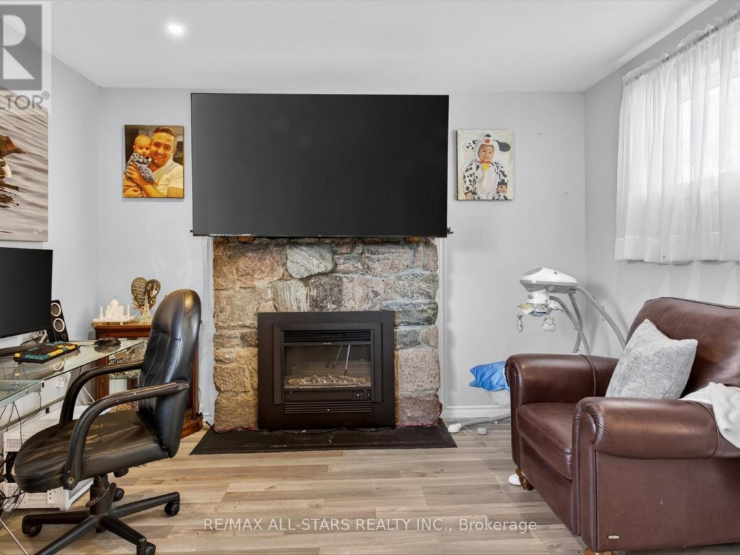 28 PRINCE STREET W, Kawartha Lakes (Bobcaygeon)