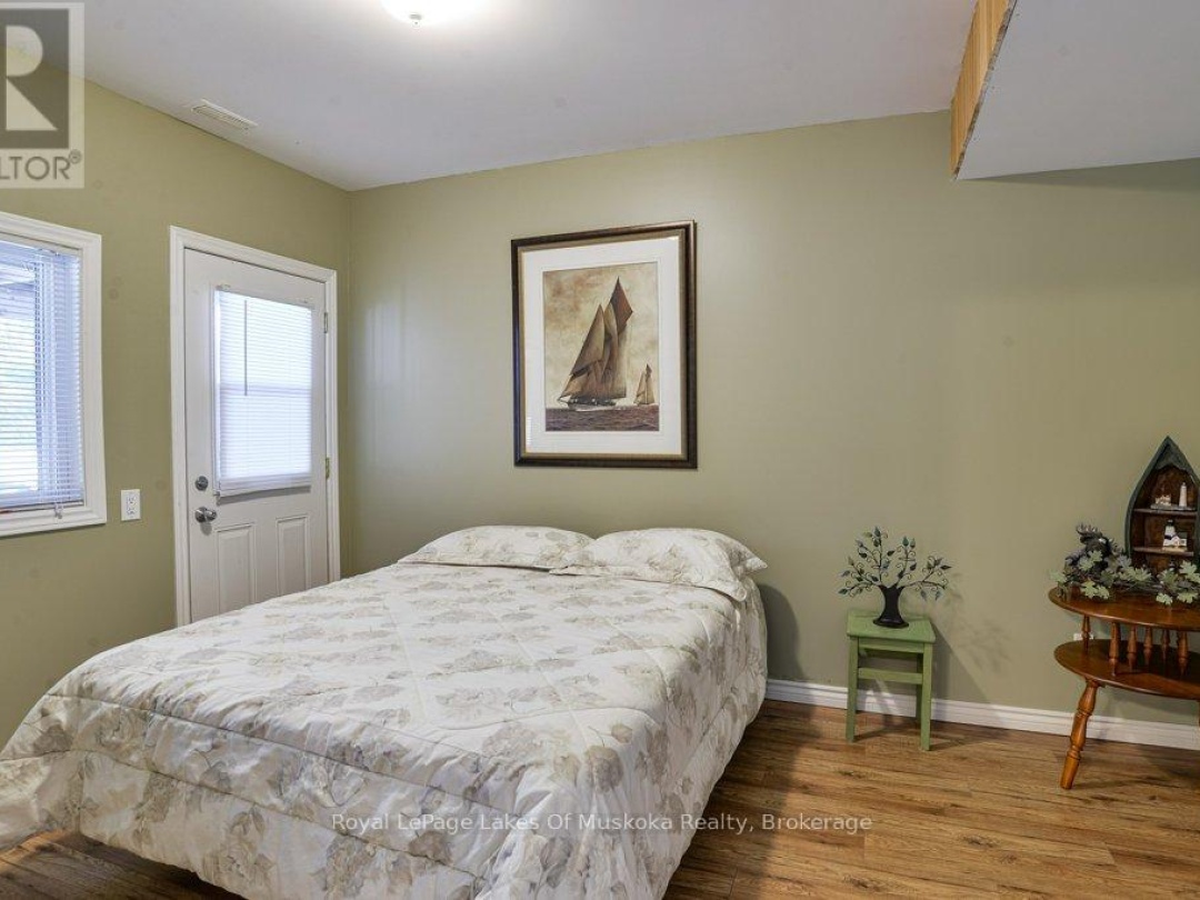 2411 HWY. 118 E. HIGHWAY, Bracebridge (Draper)