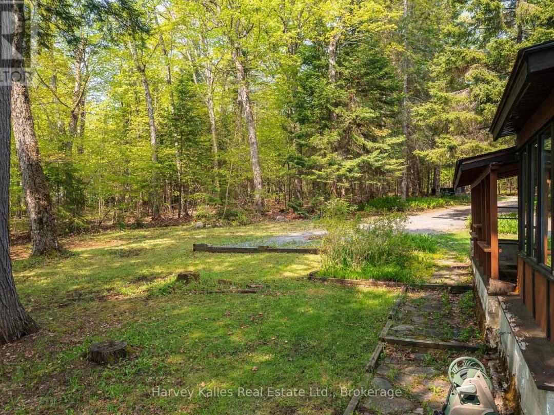 1033 SCOTT LANE, Oxbow Lake