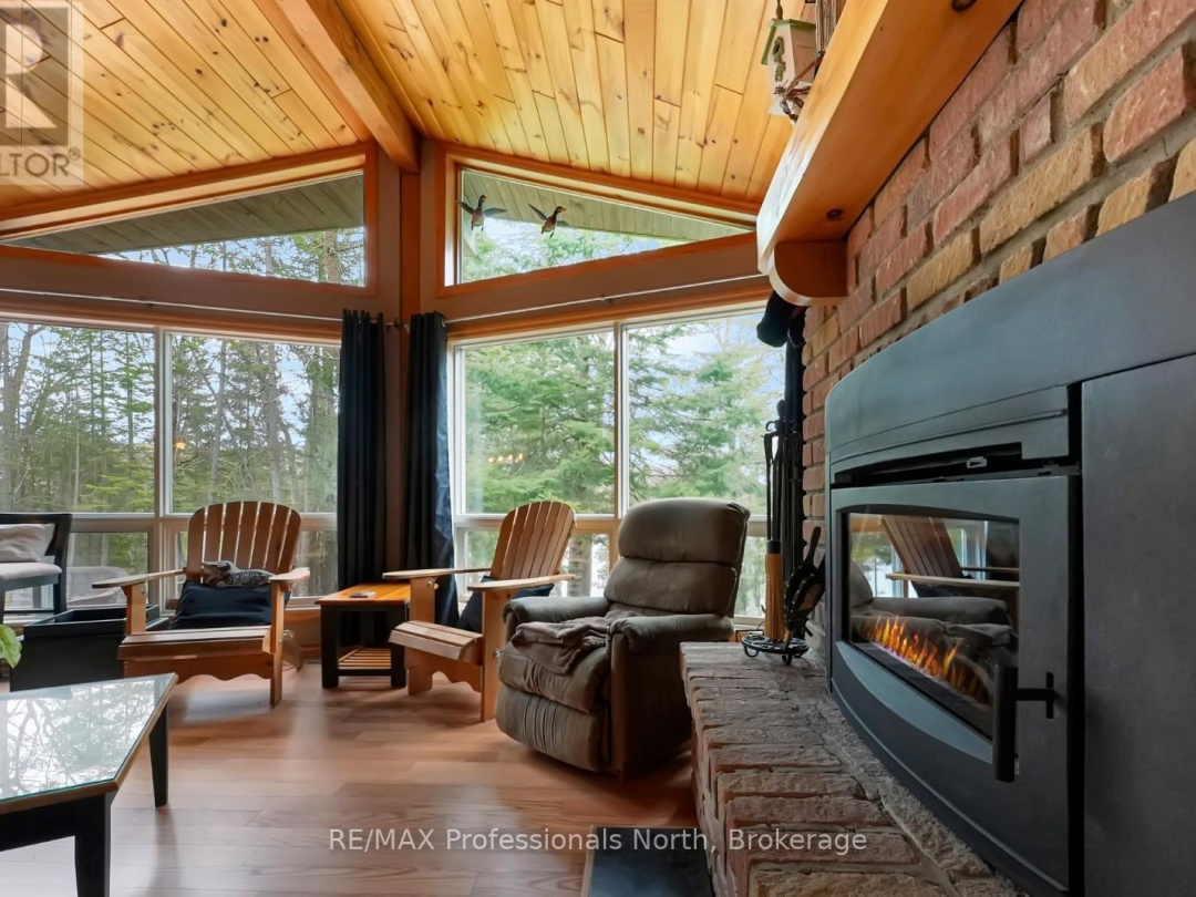 1157 BETWEEN LAKES TRAIL, Soyers Lake