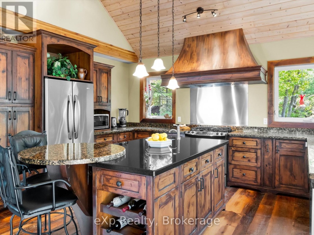 6646 1040LITTLEBEAUSOLEIL ISLAND, Georgian Bay