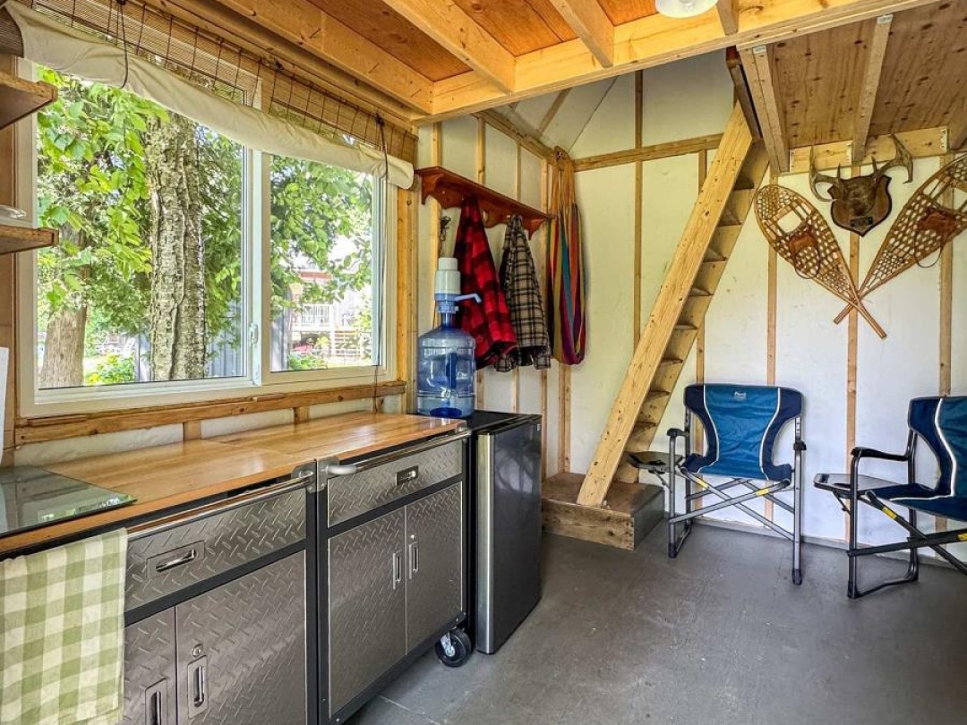 1068 HARTLEY ROAD, Severn River