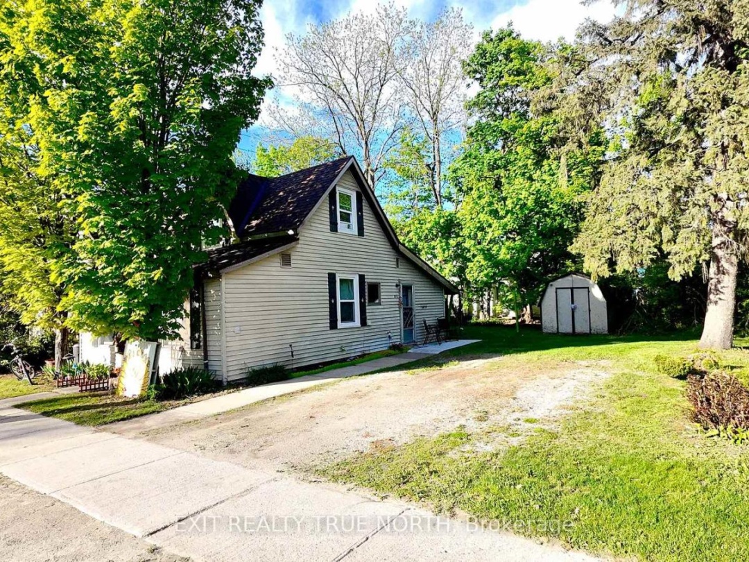 211 BISHOP STREET, Gravenhurst (Muskoka (S))
