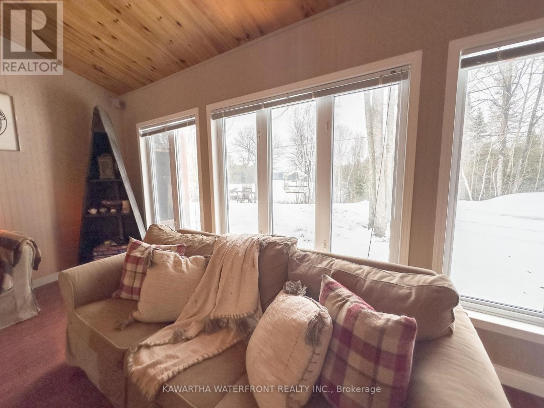 1170 English Circle, Highlands East (Glamorgan)