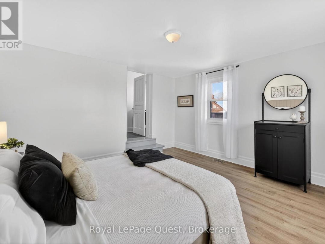 109 BRANT STREET E, Orillia