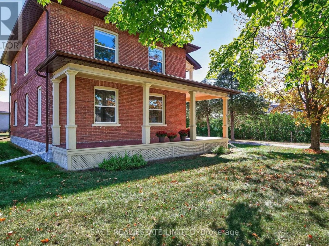 33 JOHN STREET, Kawartha Lakes (Bobcaygeon)