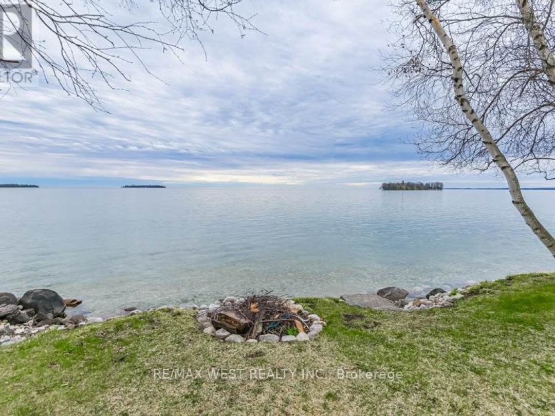 4669 ANDERSON AVENUE, Lake Simcoe